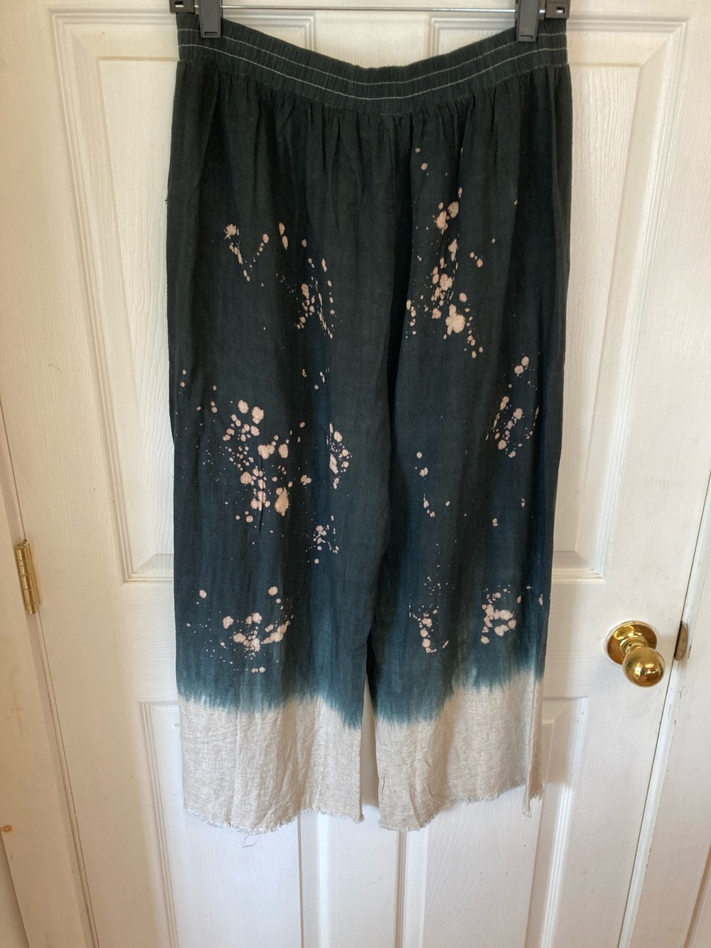 Umgee Black to Cream Dip-Dye Wide Leg with Splatter Detail - Picture 6 of 10
